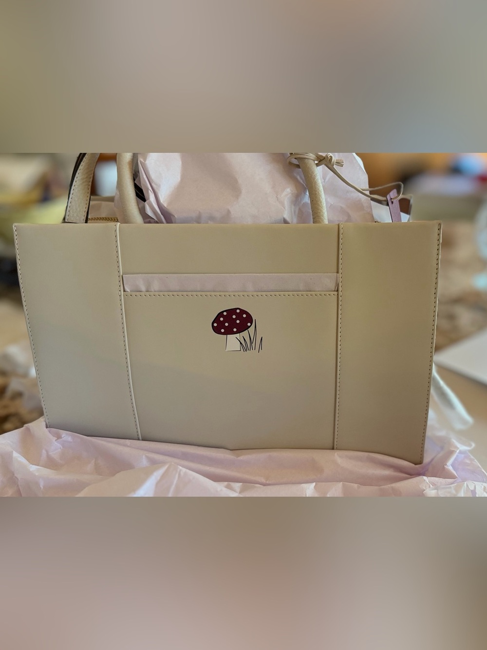 Radley London Autumn Leaves Leather Whimsical Autumn Scene Leather bag. - Picture 2 of 11